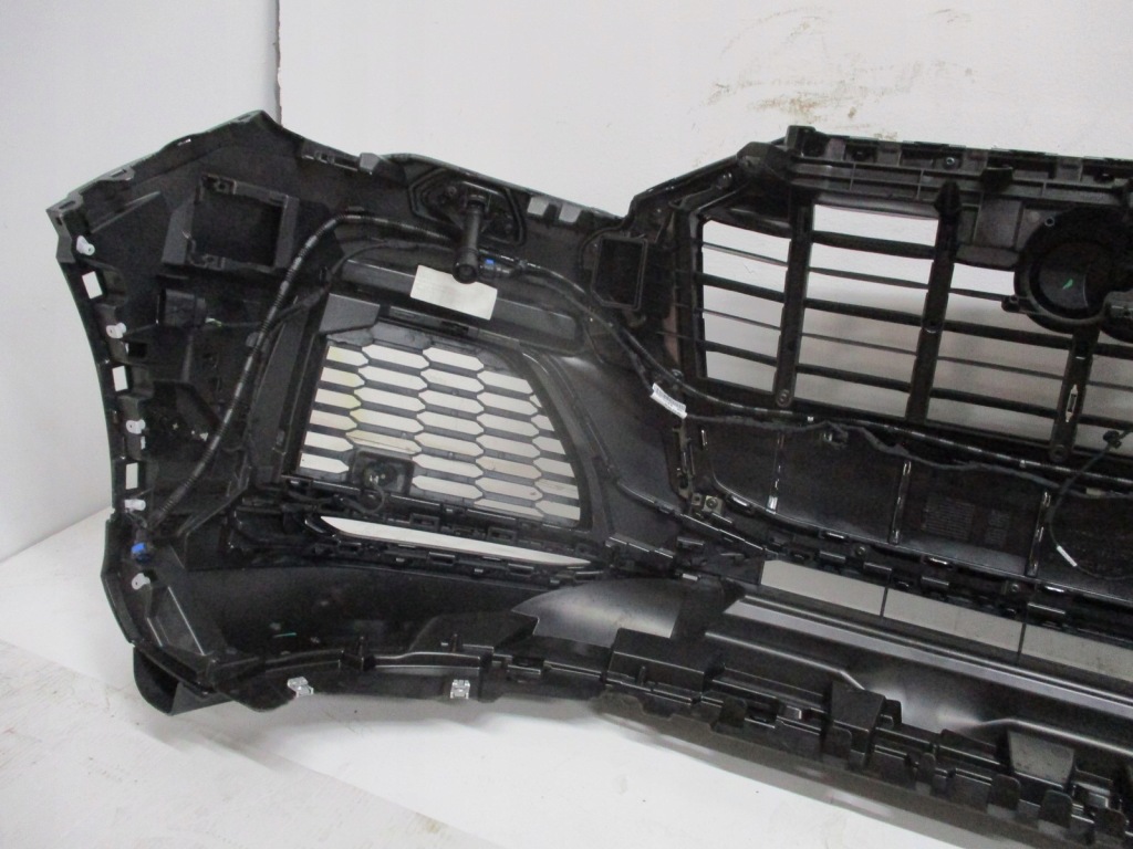 Бампер audi q7 4m0 6pdc камера ксенон 23r Доставка