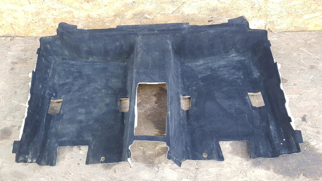 фото №1, Килимок обшивка підлога задня mercedes w205