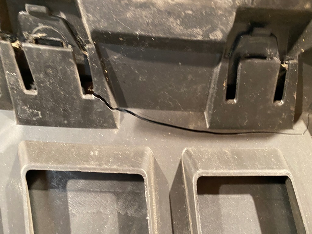 фото №13, Citroen c3 picasso бампер перед передний