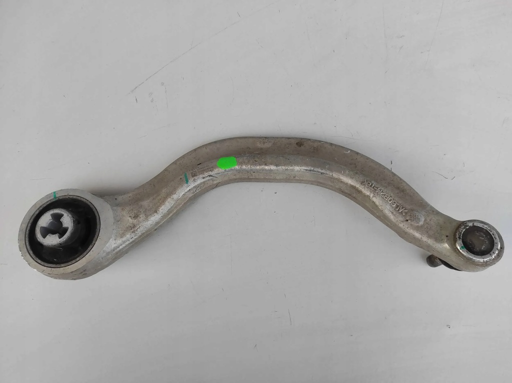 фото №1, Рычаг передний перед нижний правый tesla model 3