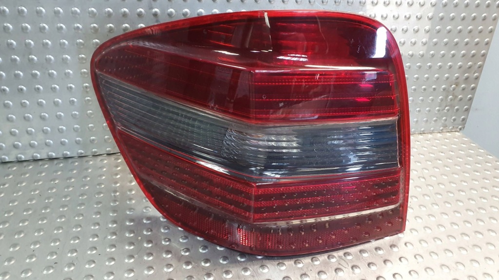 фото №1, Лампа задняя левая mercedes ml w164 05-