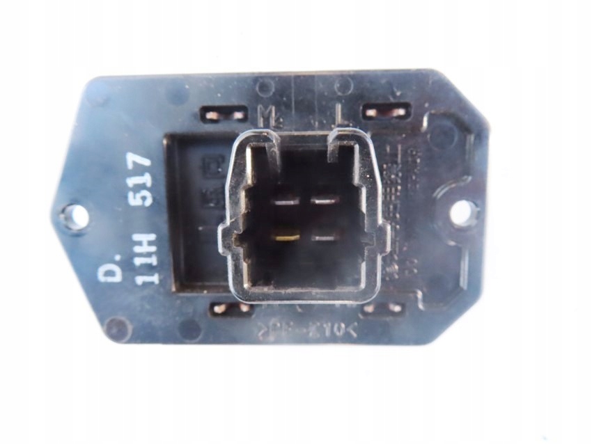 Купити Резистор резистор обігрівача toyota yaris 2 2006-2011 рік