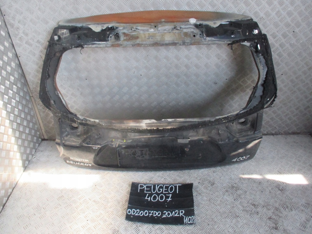 фото №3, Кришка багажника задня peugeot 4007 07-12