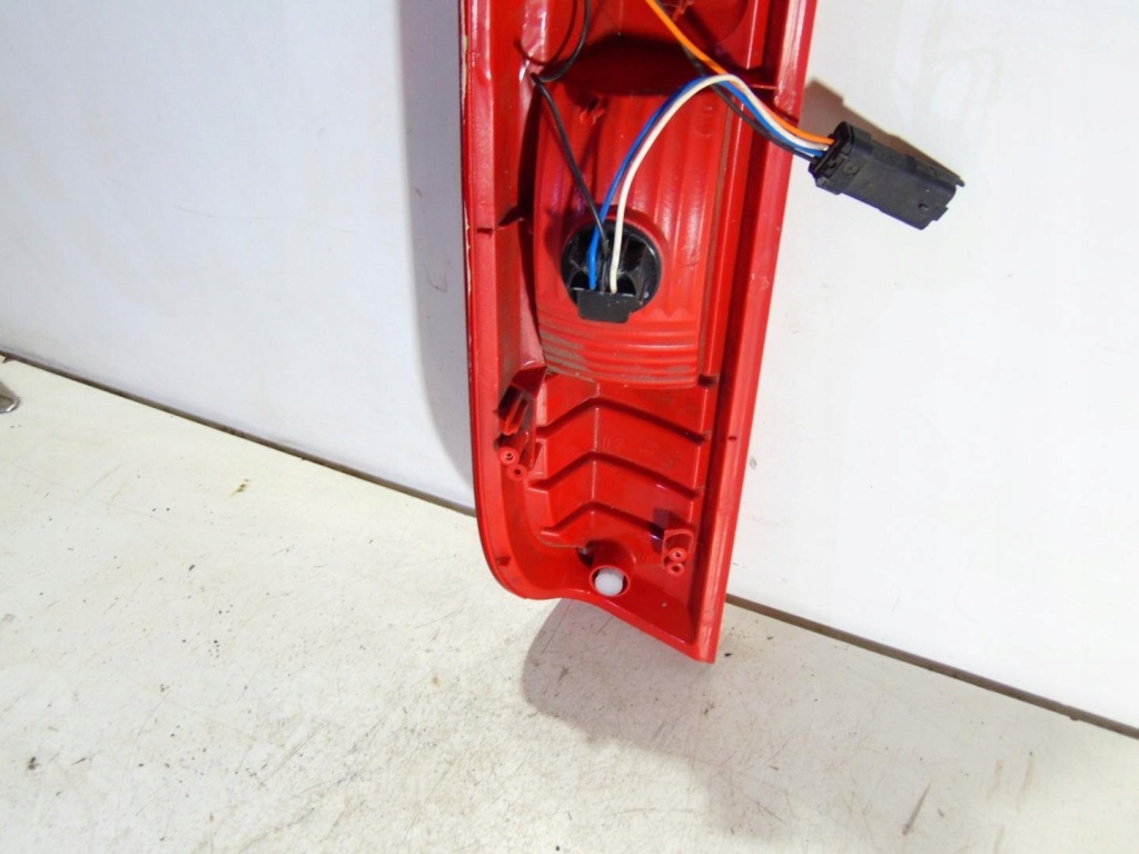 фото №8, Trafic vivaro lift лампа правый задняя задняя