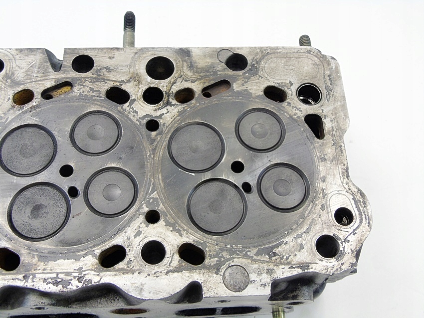 фото №10, Головка rf3f 3-2 2.0 td ditd mazda premacy 626 323 rf3f