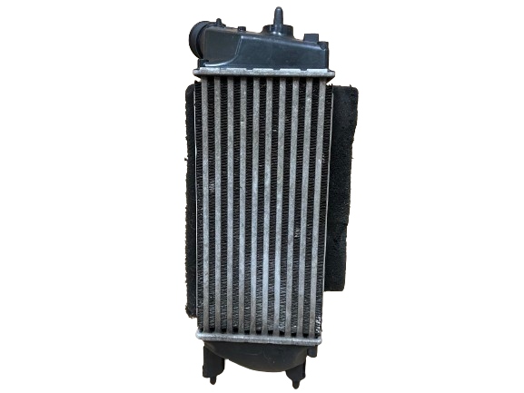 Купить Ford fiesta mk7 рестайлинг  2012-2017 1.0 ecoboost механическая коробка передач интеркулер