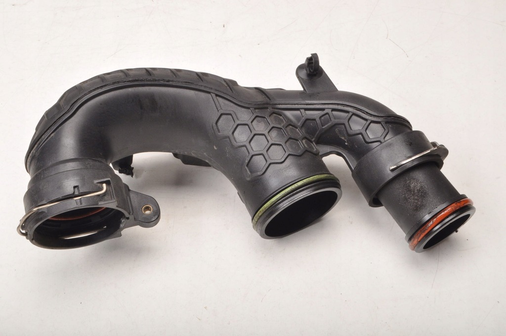 фото №1, Volvo xc60 ii t6 plug-in hybrid awd 2.0 труба повітрозабірник повітря 2021 32222128