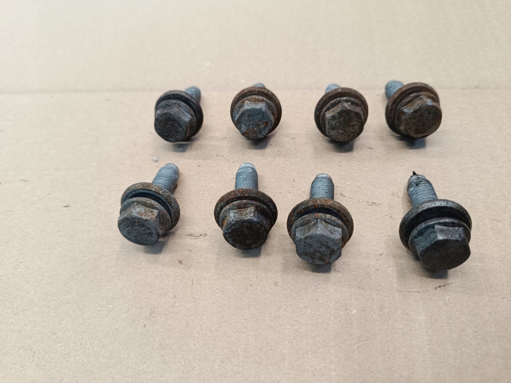 фото №7, Vw golf viii 8 variant 2.0tdi 85kw 2022r болты подрамник подрамник подрамник задняя