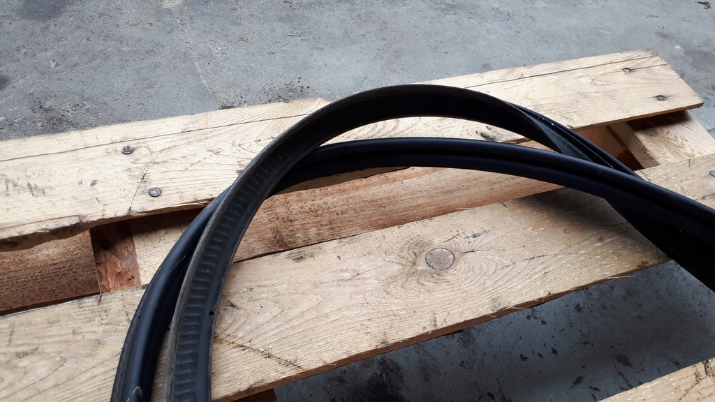 фото №4, S6 c7 4g a6 прокладка крышки задняя багажника sedan