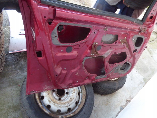 фото №7, Peugeot 306 дверь перед левая hb 5d голый!!