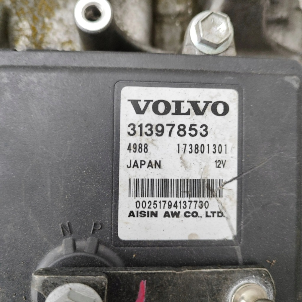 фото №8, Volvo v40 2018 автоматическая коробка передач передач