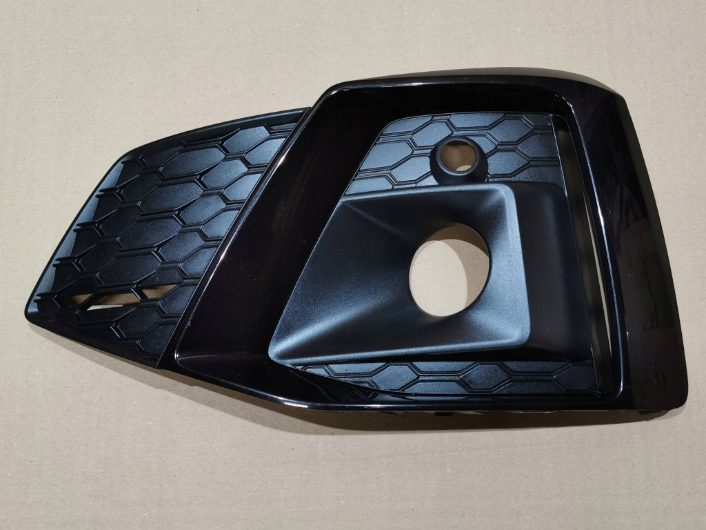 Audi a5 s5 8w6 s-line рестайлинг  19- решётка левая бампера хорошее состояние 8w6807681t Киев