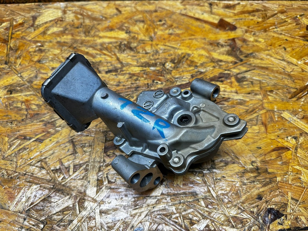 фото №1, Насос масла toyota auris 1.6 1zr