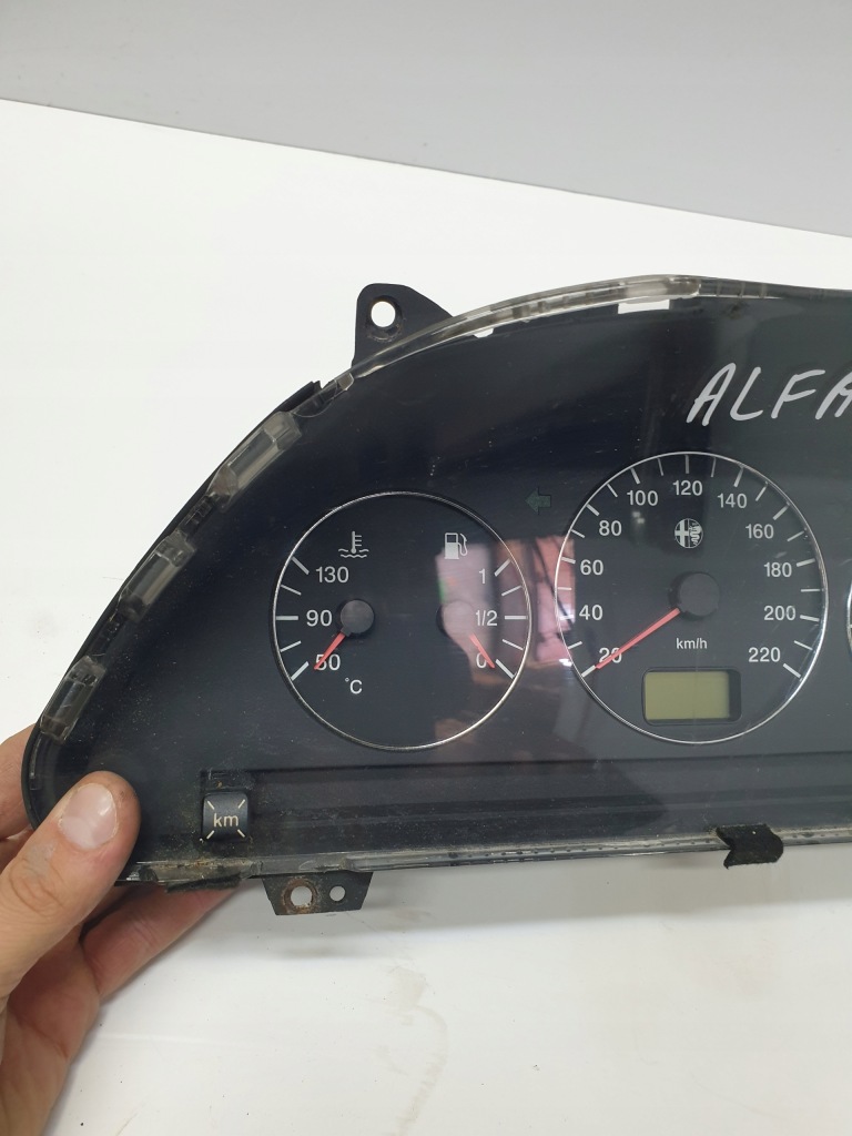 Лічильник прилади alfa romeo 145 Ціна
