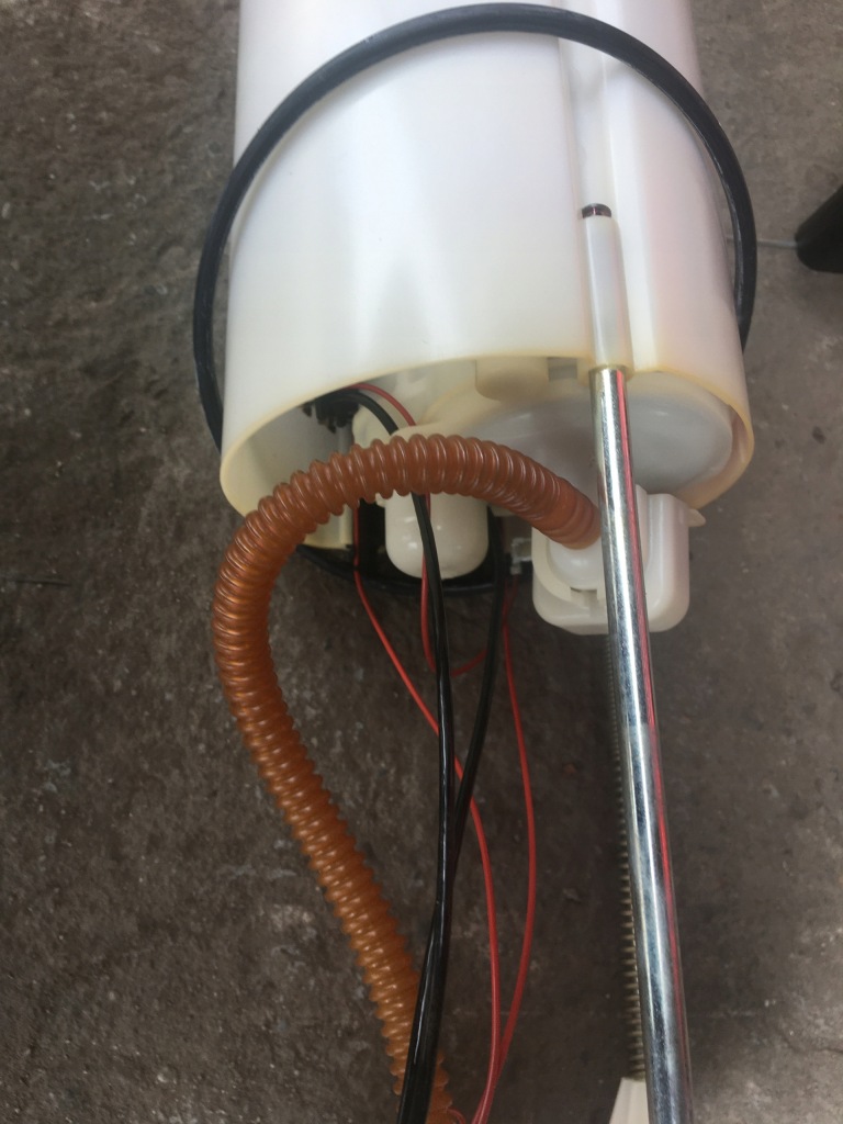 фото №7, Suzuki s-cross sx4 16- lift насос пального поплавок 1.4 hybrid 15100-60r00