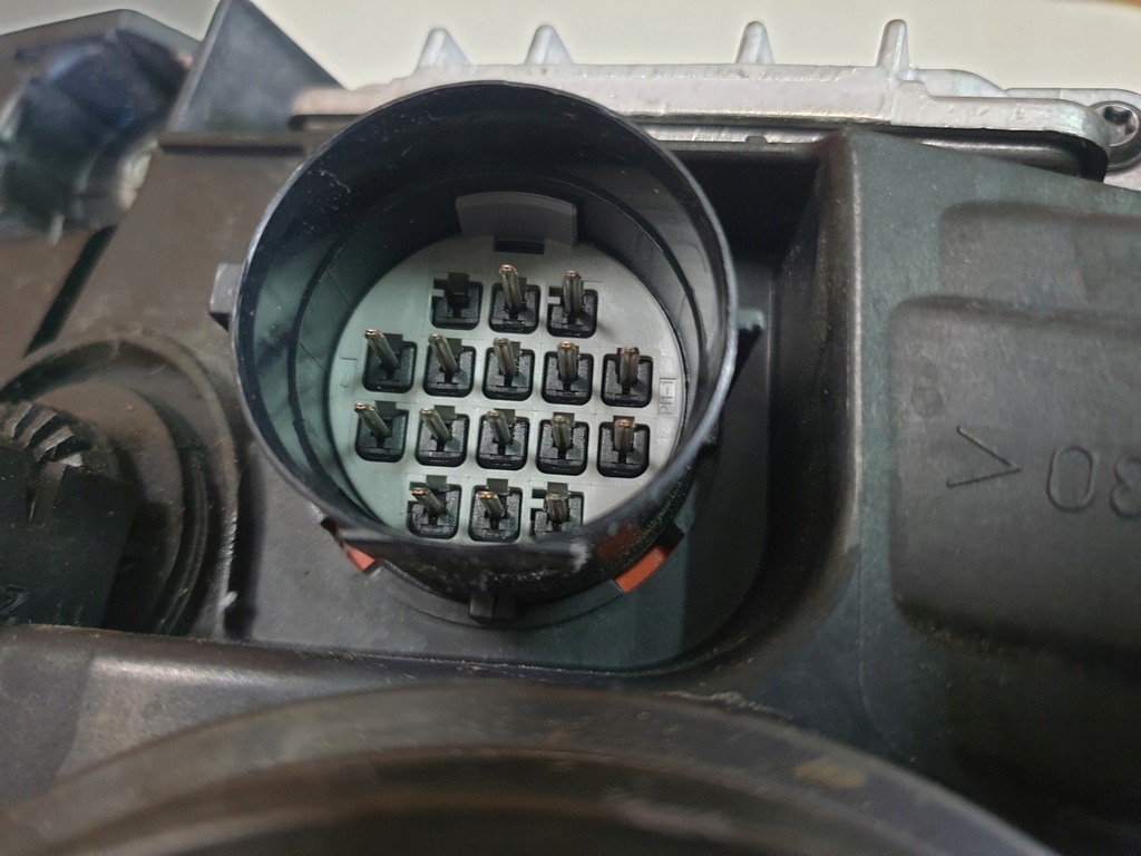 фото №9, Лампа права land rover discovery 4 iv lift l319 eh22-13w029-hd eu