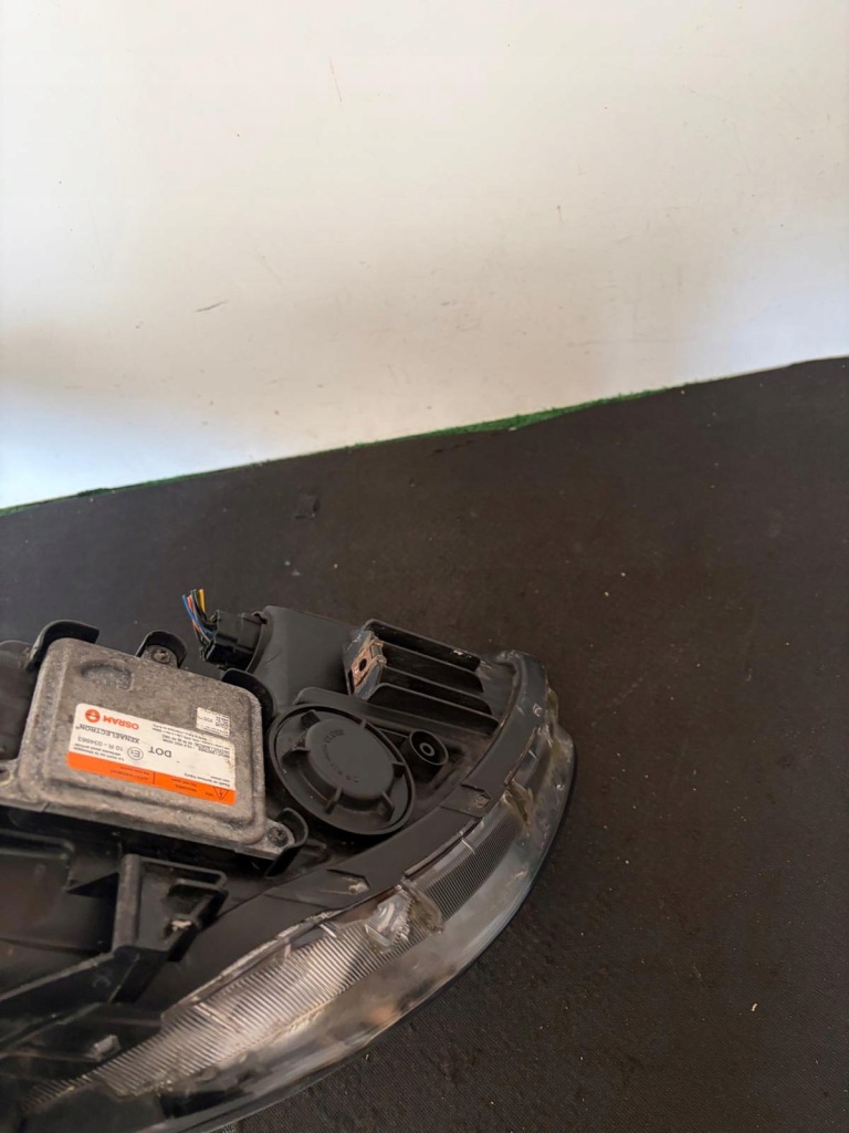 Фара ліва фара hyundai ix35 ксенон ksen0n + led європа демонтаж l+r Зі Шроту