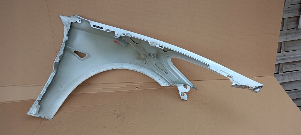 Крыло  перед передний левое  tesla model 3 3 17-23rok 1081401-ec-e оригинал Оригинал