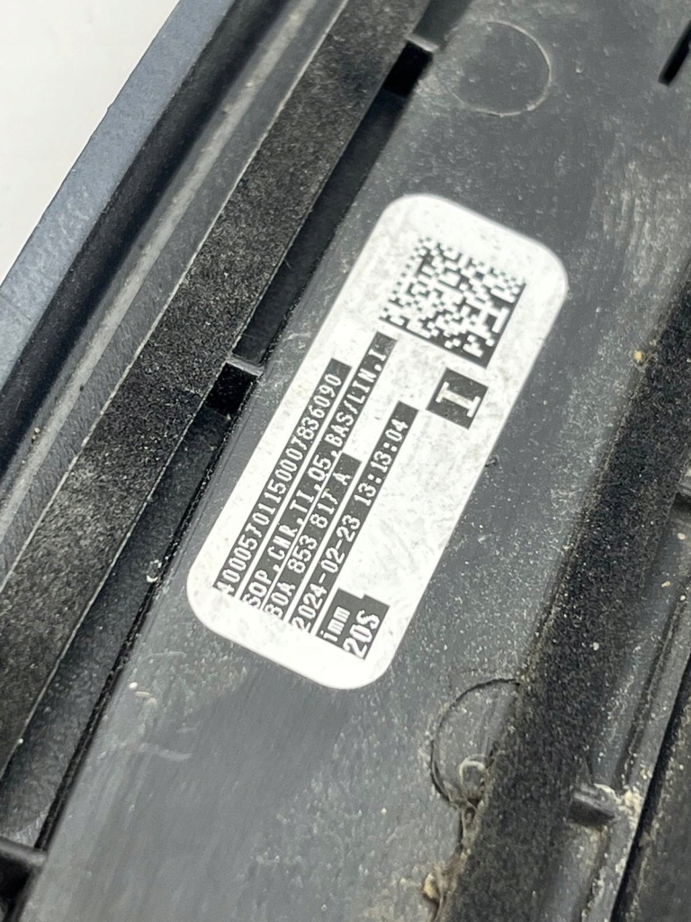 фото №13, Audi q5 80a ліва молдинг крила заднього задня 80a853817a