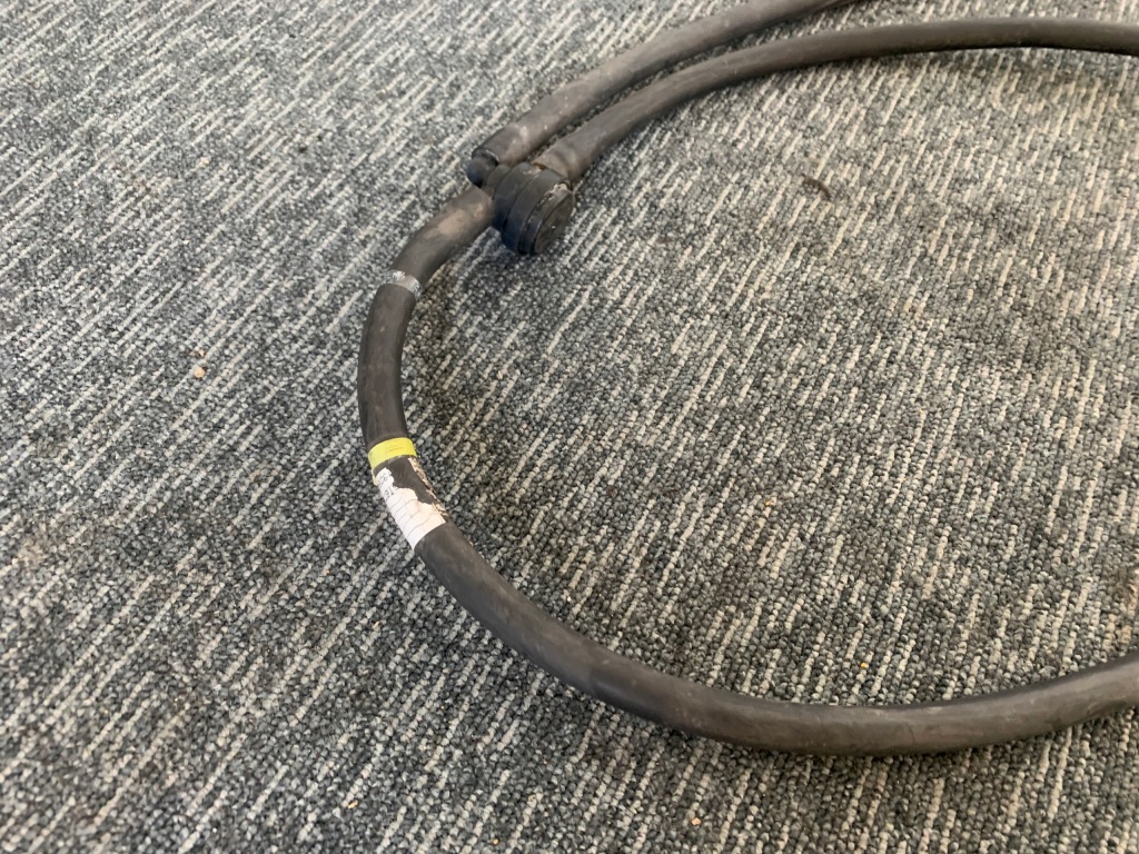 Bmw 120d e87 пабтрубок  шланг омывателя оригинал europa Киев