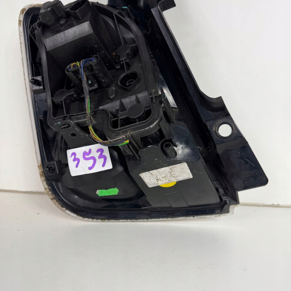 фото №6, Лампа правый задняя правая задняя fiat 500 оригинальный номер оригинал 27040284