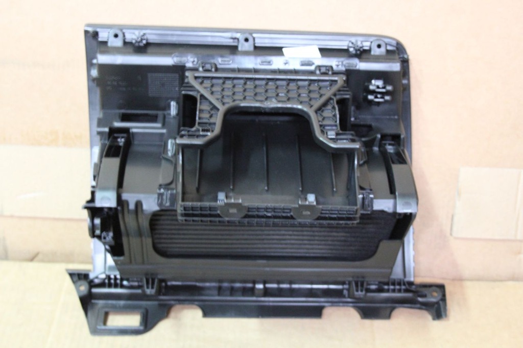 фото №8, Vw passat b8 arteon бардачок пасажира 3g1857097s