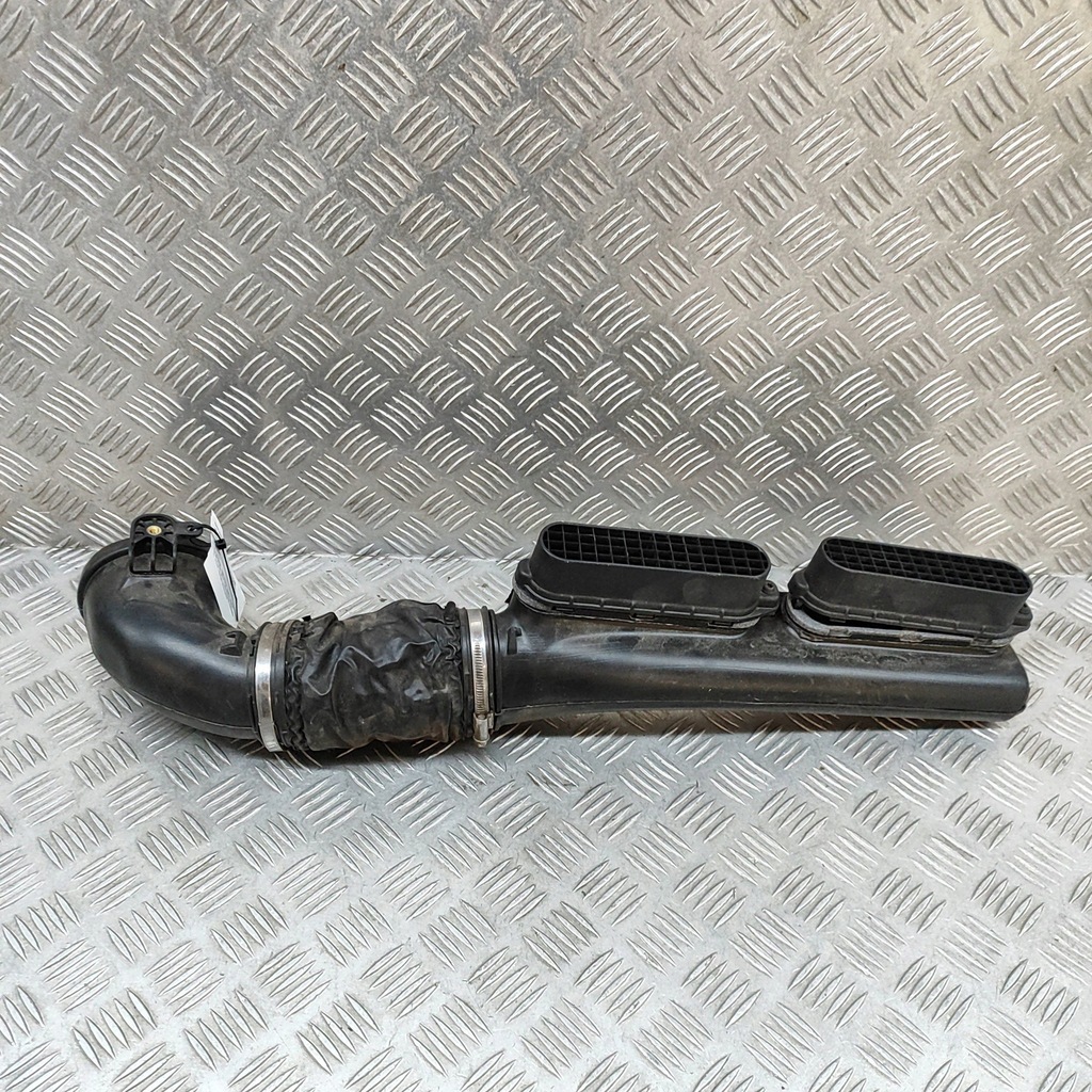 фото №1, Land rover range rover sport l494 2018 часть трубы впуска воздуха