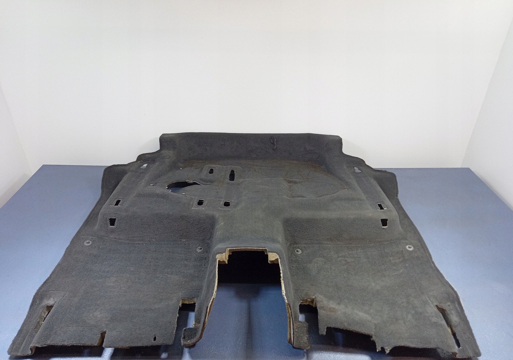 фото №1, Audi q7 i 4l обшивка пол задняя 4l0863367