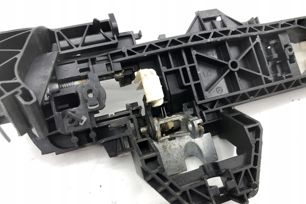 фото №8, Ручка задніх лівих двері mercedes-benz c w204 a2047600734 3.0l дизель