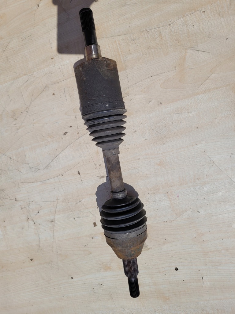 Jeep cherokee kk 07-12 2.8 crd привідний вал ліва перед Доставка