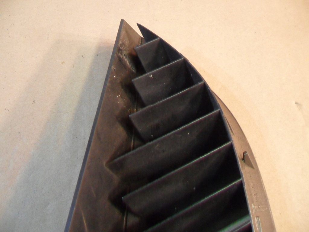 фото №11, Mitsubishi colt 04- решётка радиатора решётка заглушка правая