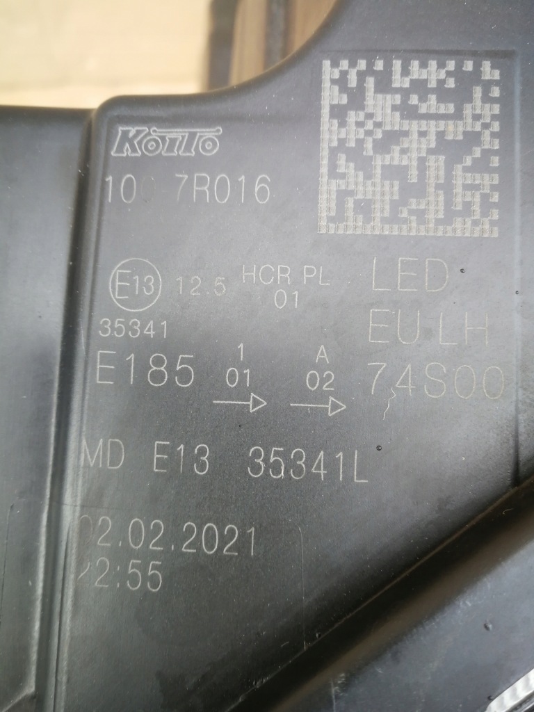 Купить Suzuki vitara 3 3 lift18- фара левая перед full led koito 100-7r016