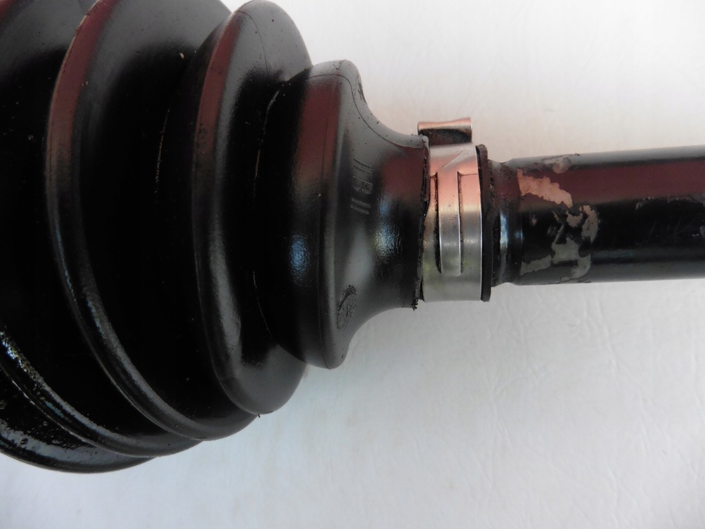 фото №4, Приводной вал левая agila b splash swift mk6 1,3 ddis 05--