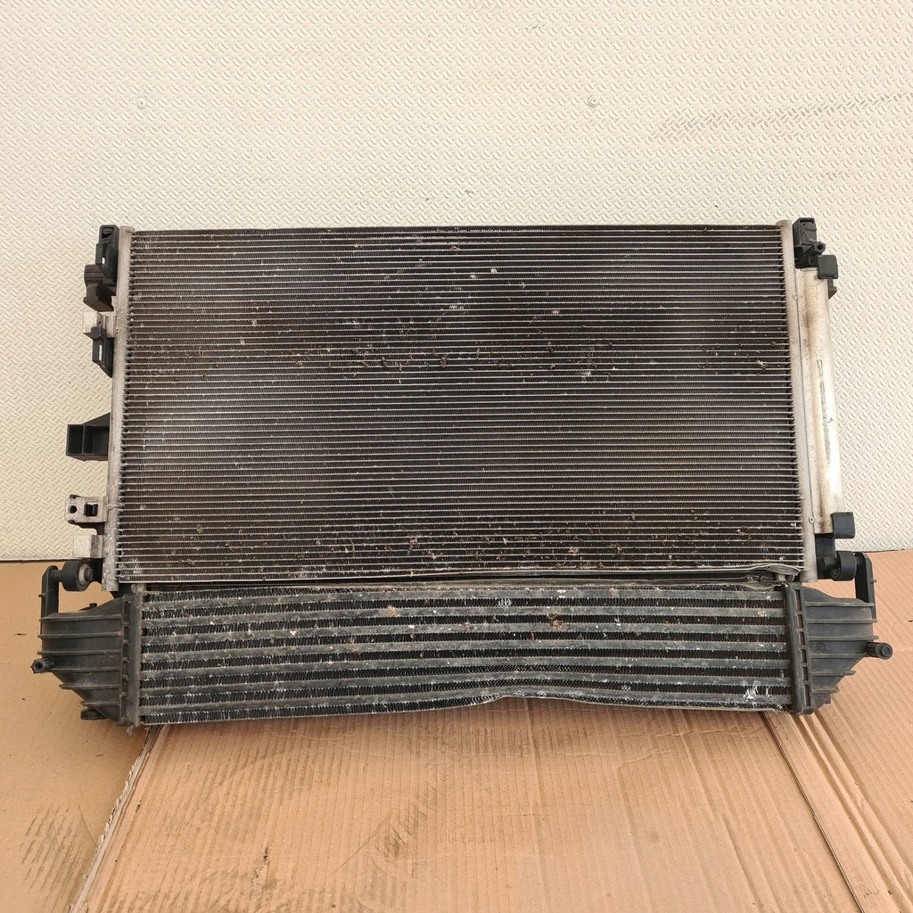 фото №1, Jeep renegade 500x комплект радиатор 1.4t радиатор