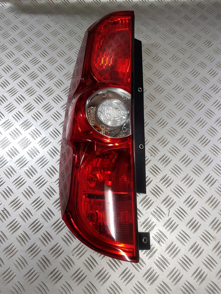 фото №1, Лампа ліва лівий задня задня opel combo d iv 4 10 11