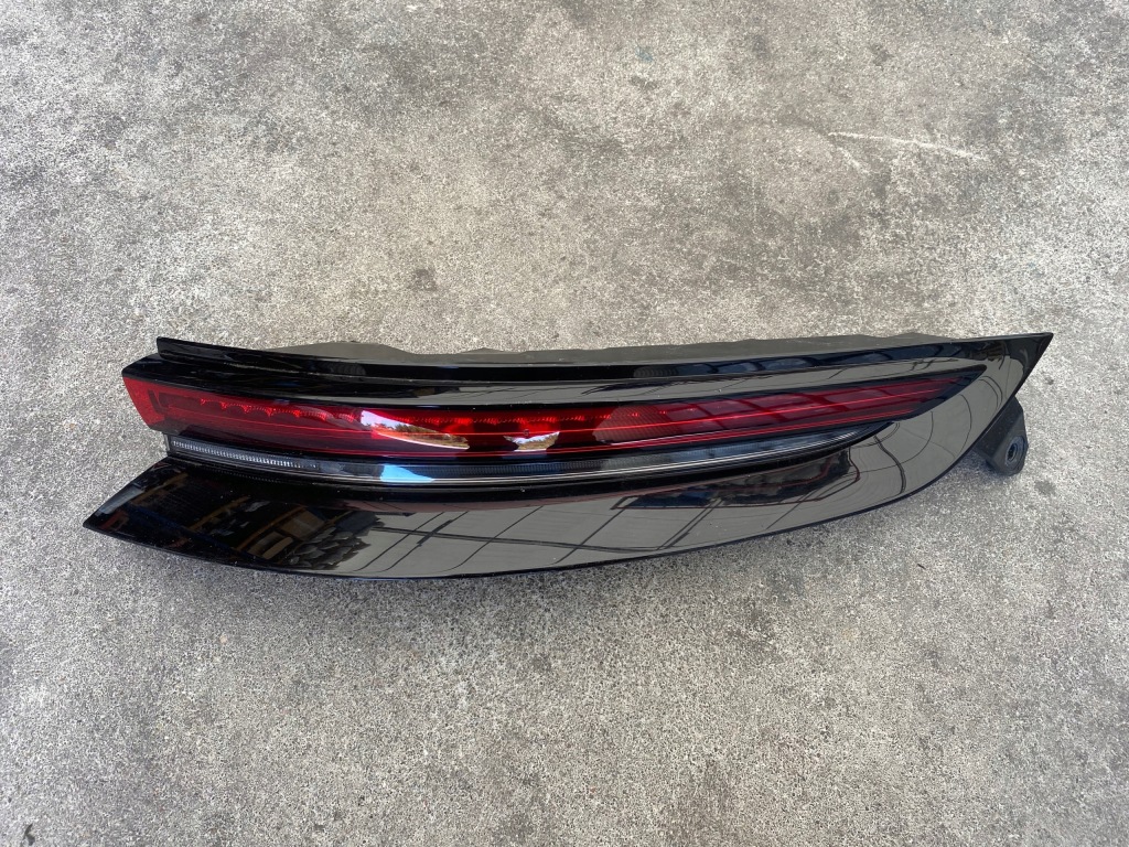 Купить Porsche panamera 971 976 lift 2024 лампа задняя правая