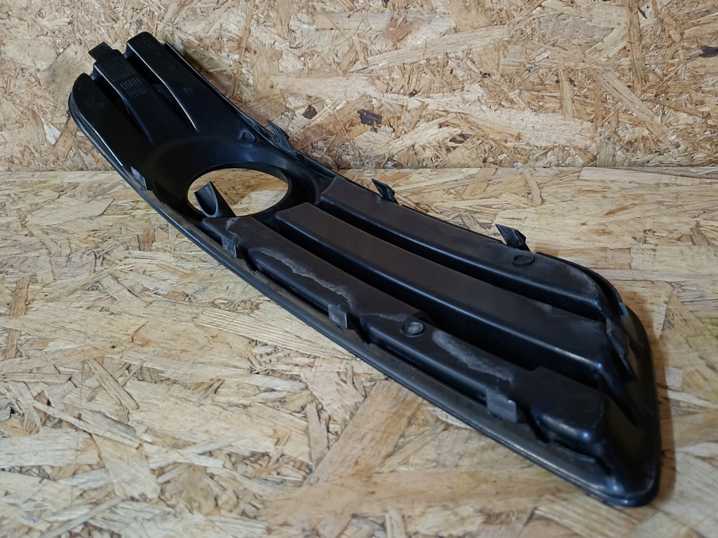 Audi a3 8p решётка решётка радиатора заглушка бампера левый перед 8p0807681 Киев