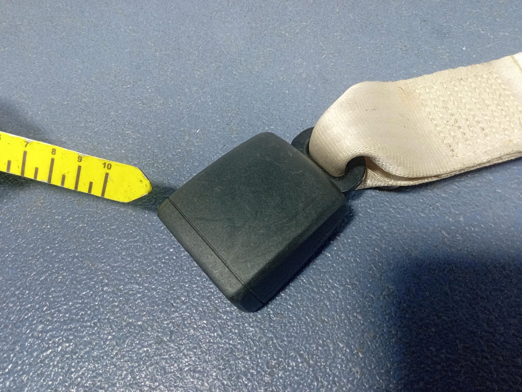 фото №6, Maserati levante замок пряжка середнього заднього поперечина задня 634157000c