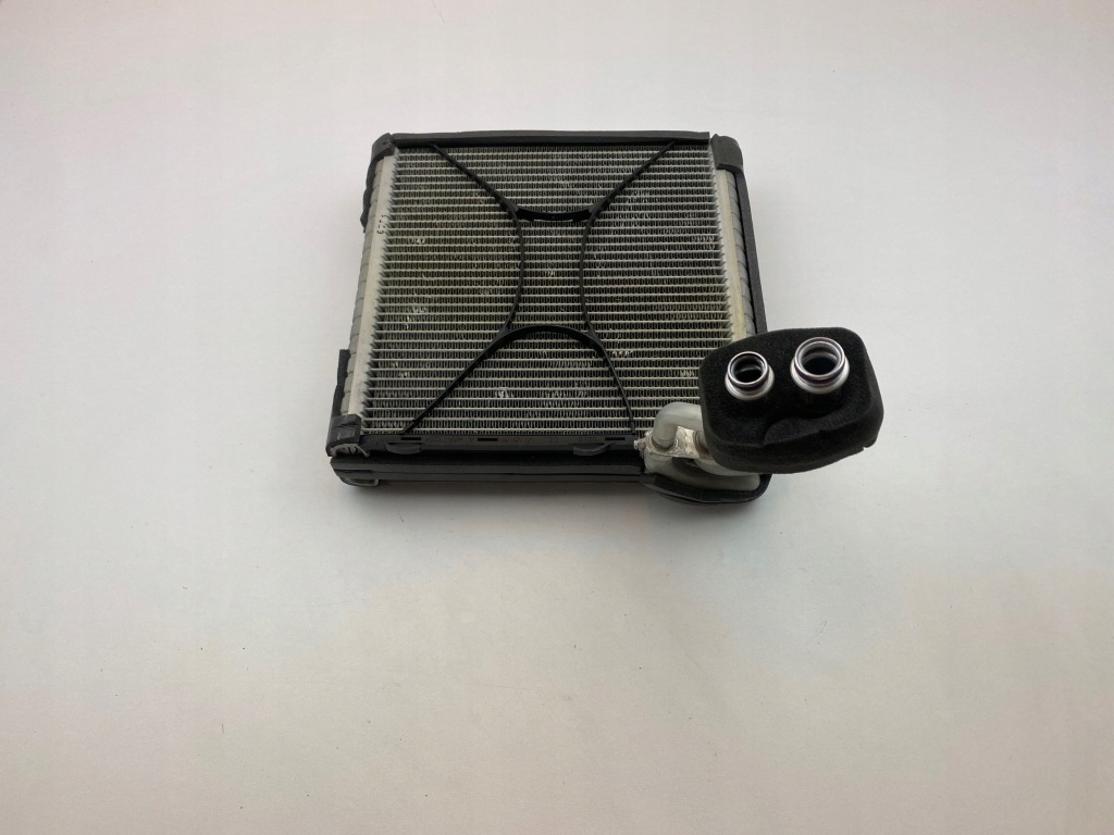 2024 bmw 2 f44 радіатор обігрівача кондиціонера a/c в Україні