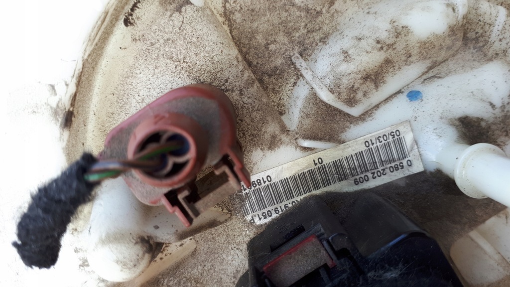 фото №7, S4 b8 помпа насос топлива 3.0 tfsi s5 8k0919051p