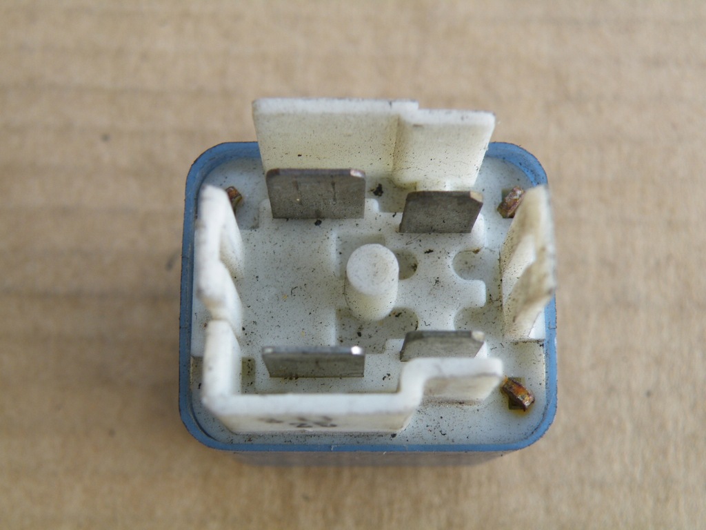 фото №6, Lexus is200 is-200 is300 is-300 реле abs 88263-24020