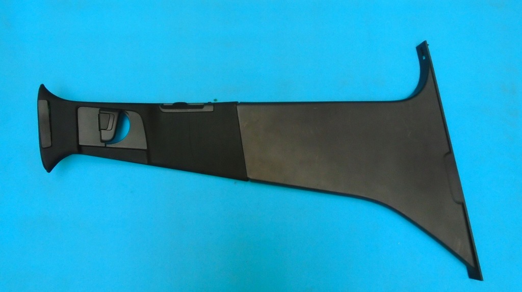 фото №1, Volvo v60 r-design защита обшивка стойка правое