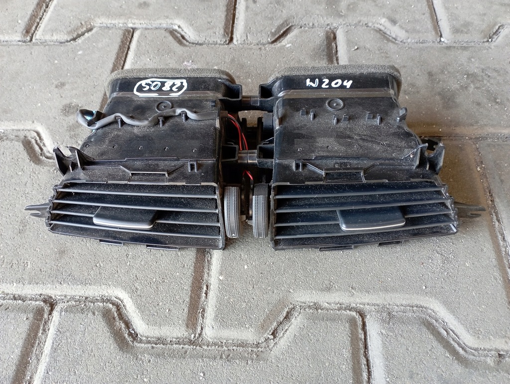 фото №1, Mercedes w204 lift решётка обдув a2048308454