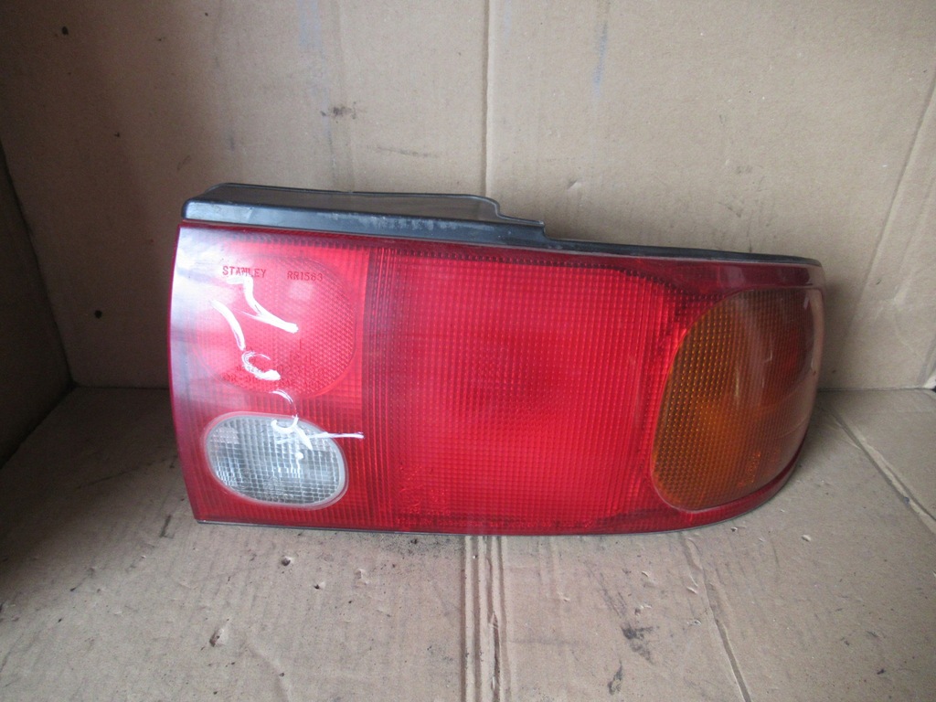 фото №1, Лампа правая задняя mitsubishi lancer 5