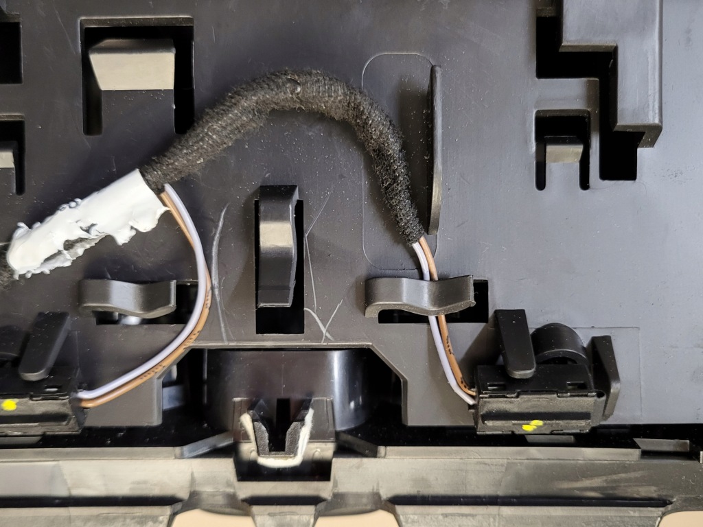 Кронштейн на кружки подстаканник шторка бардачок mercedes ml w166 оригинальный номер eu Киев