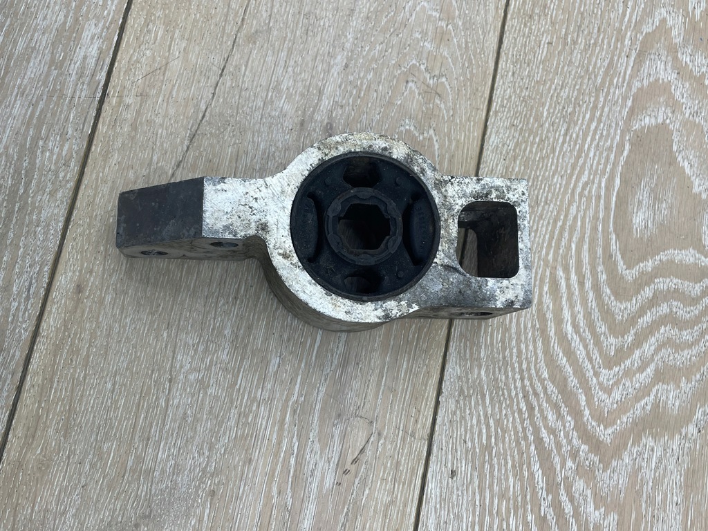 фото №1, Оригінальні audi оригінальний номер кронштейн підшипниковий 1k0199231j