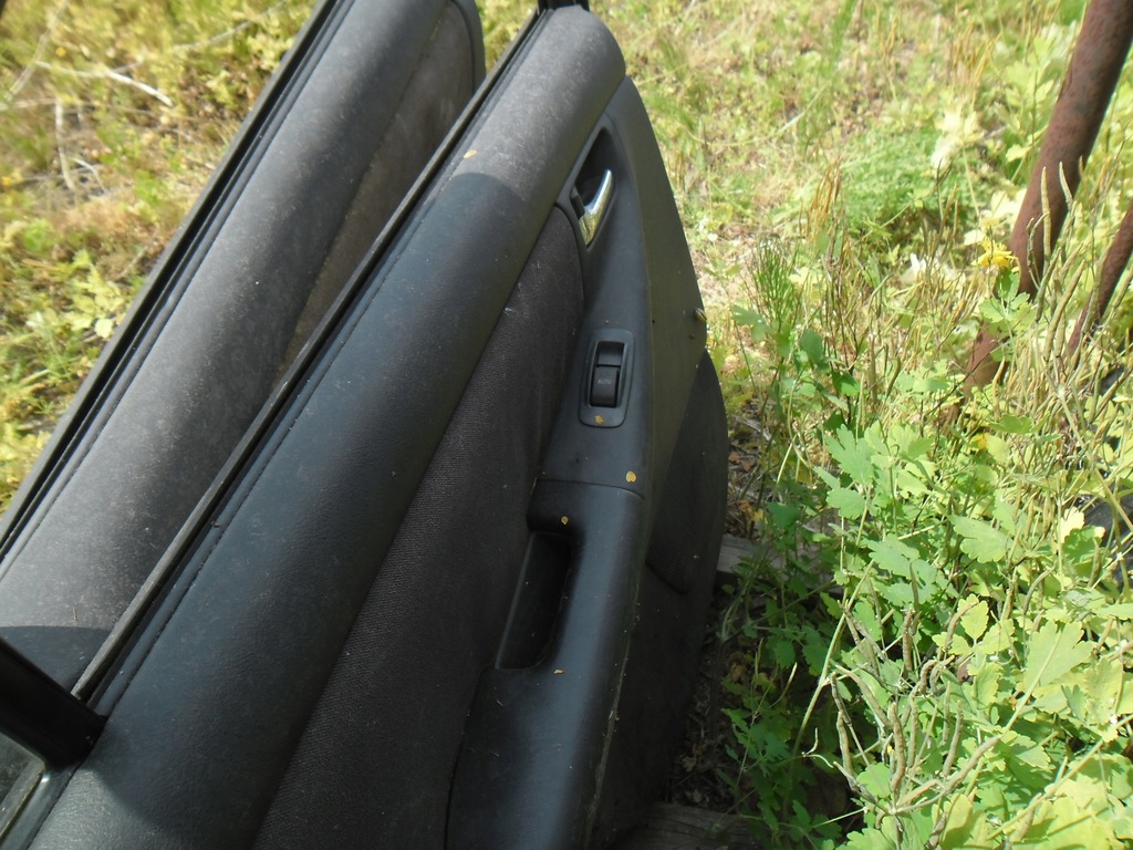 фото №1, Дверь левая задние полный toyota corolla e12