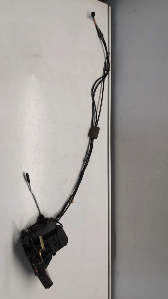 Купити Mercedes-benz slk r171 замок двері правих