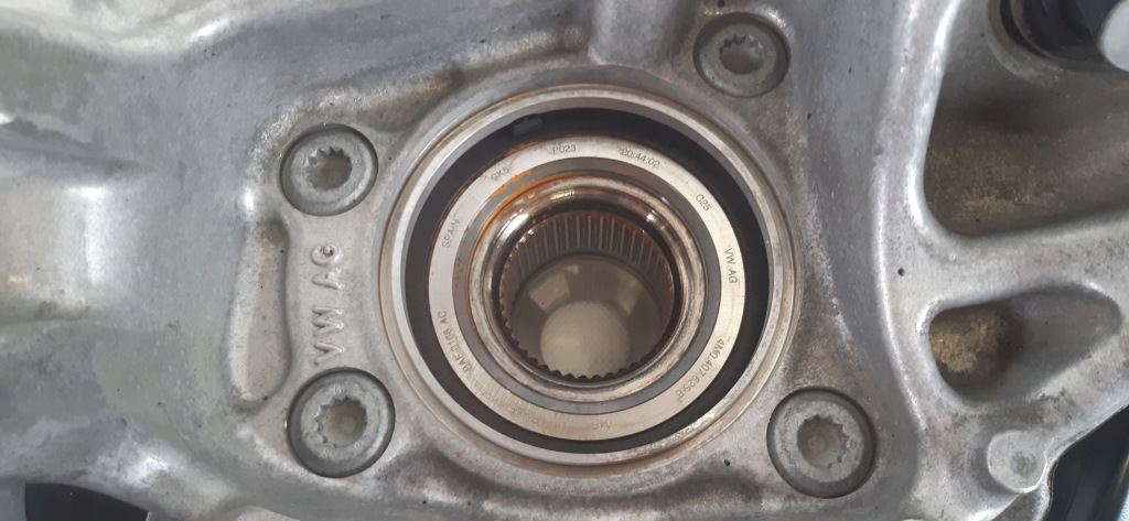 фото №5, Audi q8 3.0 tdi ступиця поворотний кулак права задня 4m0505460c