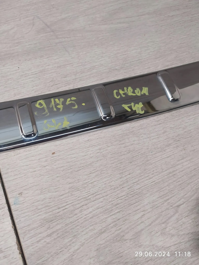 фото №7, 9175. mercedes gla молдинг хром бампер задня a2477251601